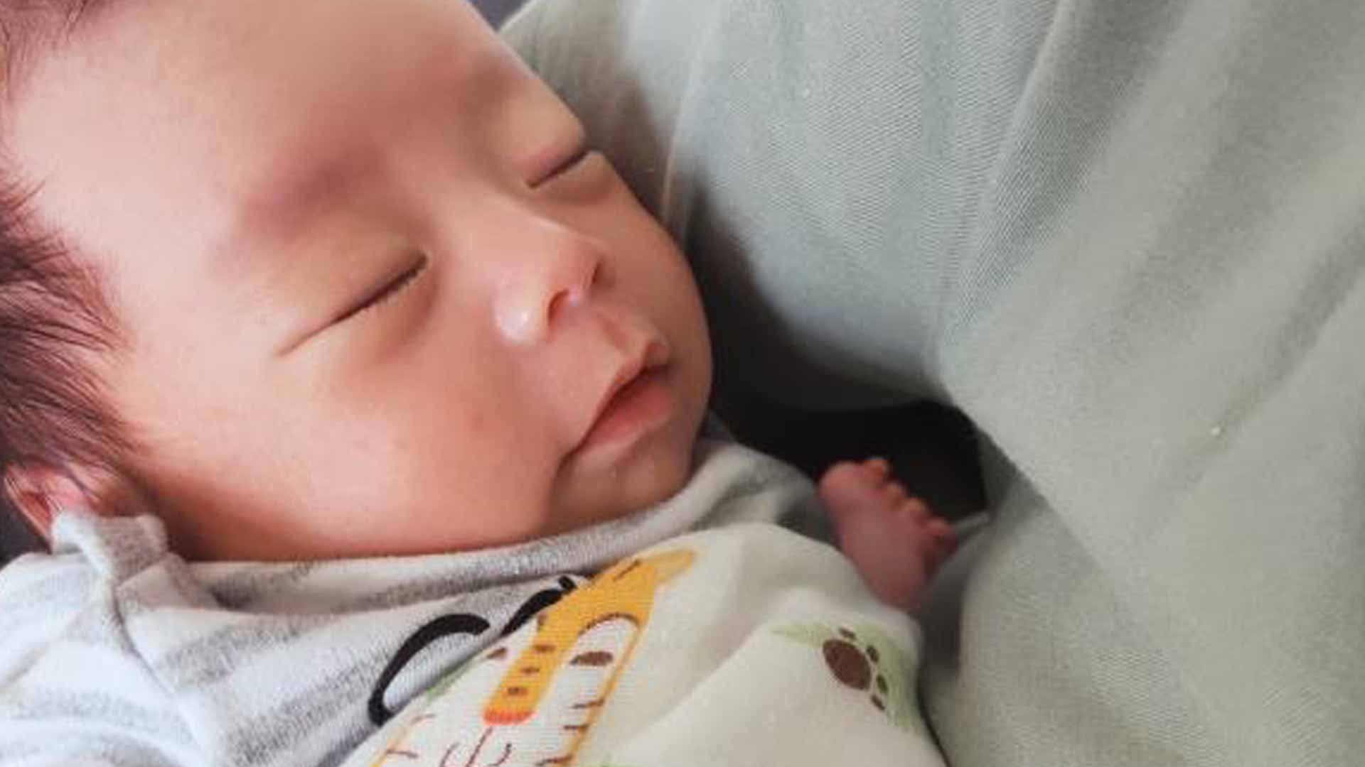 Hong Kong couple overcomes uterine malformation infertility — IVF helps them become proud parents!